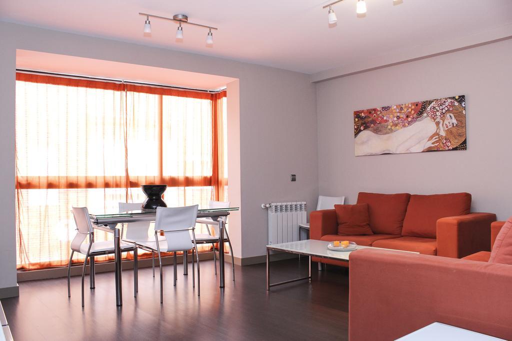 Apartamentos Calle Jose Madrid Buitenkant foto